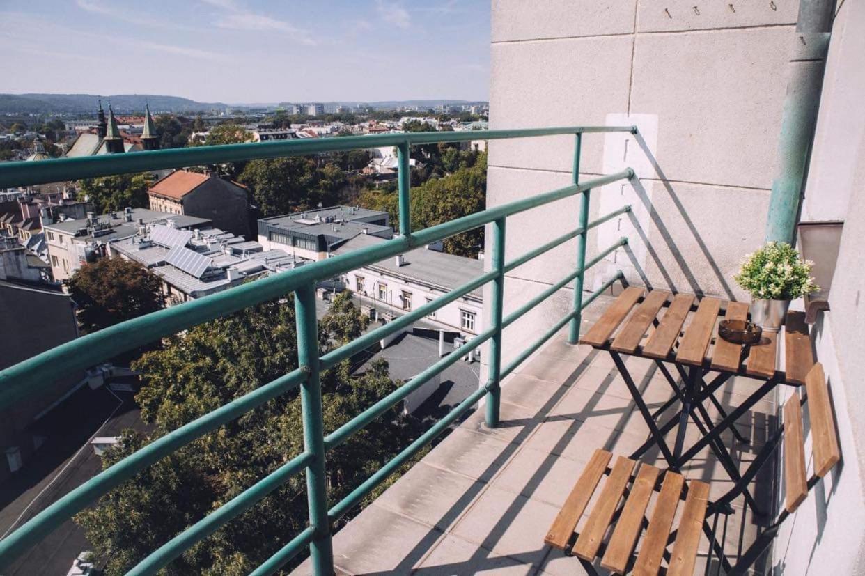 Best Rooms For Short Stay In City Center Краков Экстерьер фото