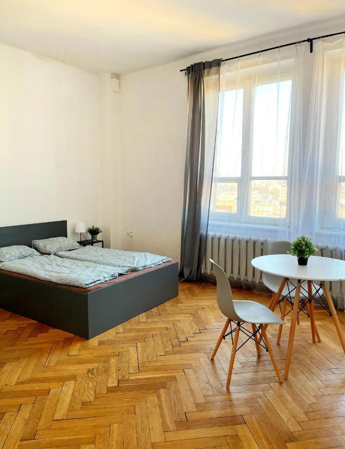Best Rooms For Short Stay In City Center Краков Экстерьер фото