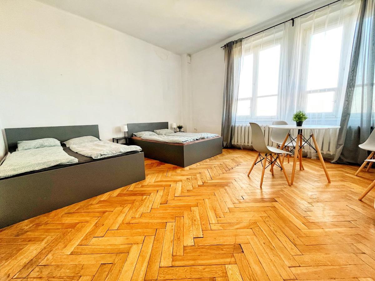 Best Rooms For Short Stay In City Center Краков Экстерьер фото